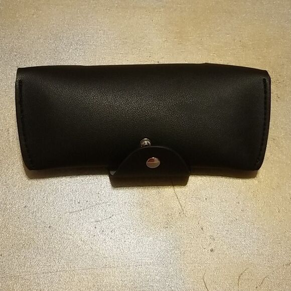 Roberi & Fraud Frances cateye Pearlized sunglasses - Picture 11 of 15